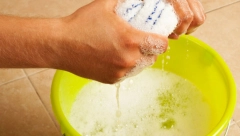 ČISTAČICE DIGLE CENU SATNICE Mesečno zarade i do 100.000 dinara, na termin se čeka i po 3 meseca! Evo koliko sada naplaćuju