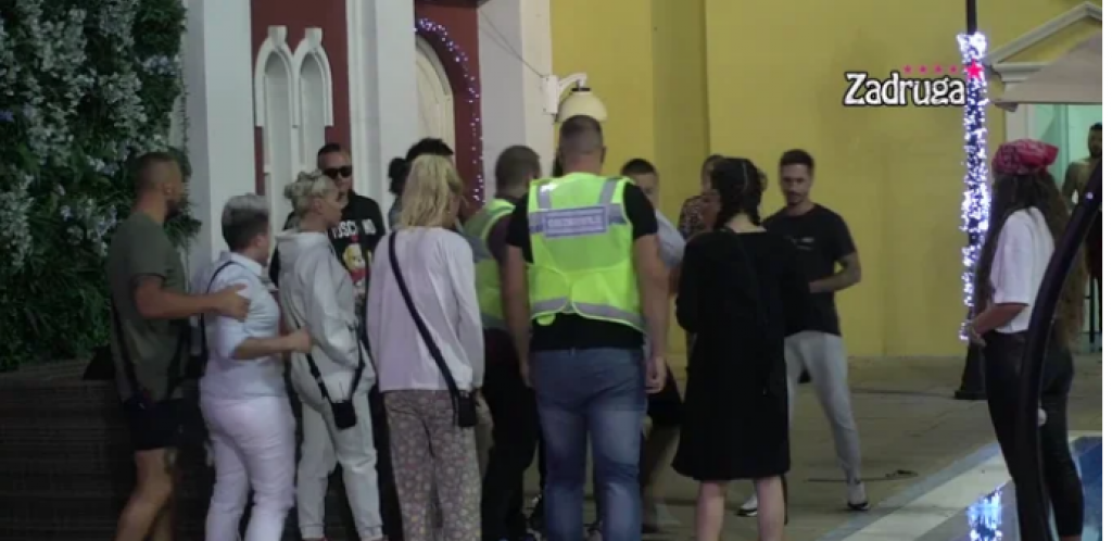 NOVI HAOS U RIJALITIJU Sandra nasrnula na zadrugarku, obezbeđenje odmah uletelo da spreči karambol