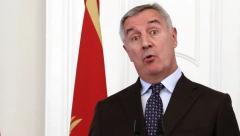 STOP ZA DIKTATORA U JEREVANU Đukanović morao da uđe na sastanak kod Pašinjana kroz garaže (VIDEO)