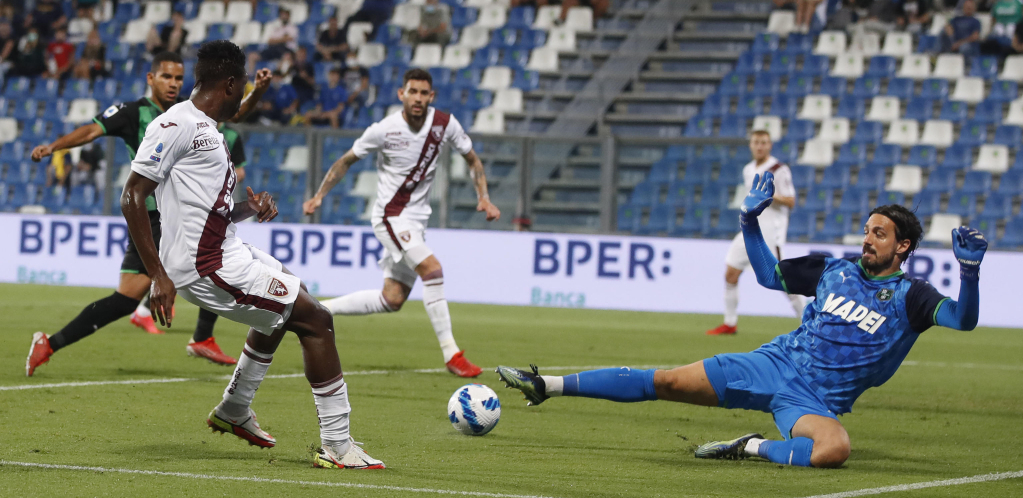 LUKIĆU SRPSKI DERBI SERIJE A Bikovi proboli Sasuolo (VIDEO)