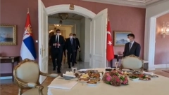 SASTALI SE VUČIĆ I ERDOGAN Razgovor u četiri oka na mestu od posebnog značaja (VIDEO)