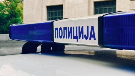 UŽAS U PANČEVU Pripadnici MUP-a spasili devojku koja se bacila u Tamiš