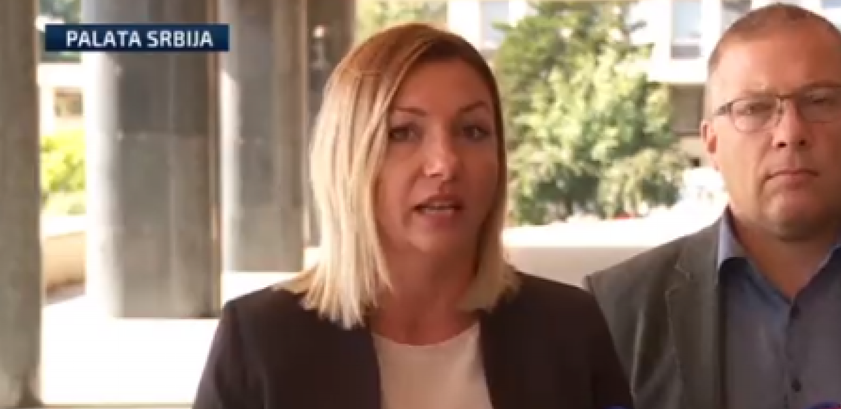 "VADILI SE NA RAVNE TABANE I SLUŽILI VOJSKU U BIBLIOTECI" Macura raskrinkala bednike koji su izdali Kosovo, a sad bi tuđu decu u rat da šalju (FOTO)