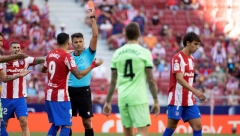 UDARIO NA SUDIJU, PA ZAVRŠIO VAN TERENA Sa Hesusom nema šale (VIDEO)