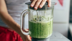 PREDSTAVLJAMO VAM PRAVU VITAMINSKU BOMBU Nadoknađuje energiju i okrepljuje organizam