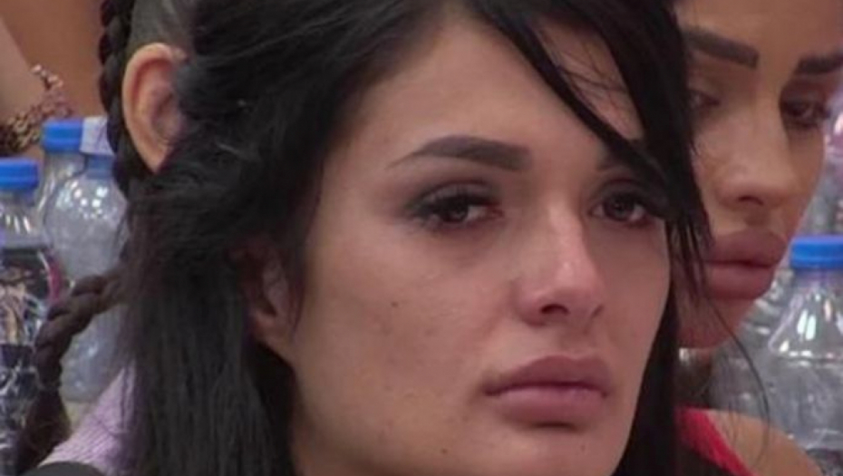 OVAKO JE IZGLEDALA VIKTORIJA NAKON SILOVANJA Isplivala fotografija nastala iz tog perioda!