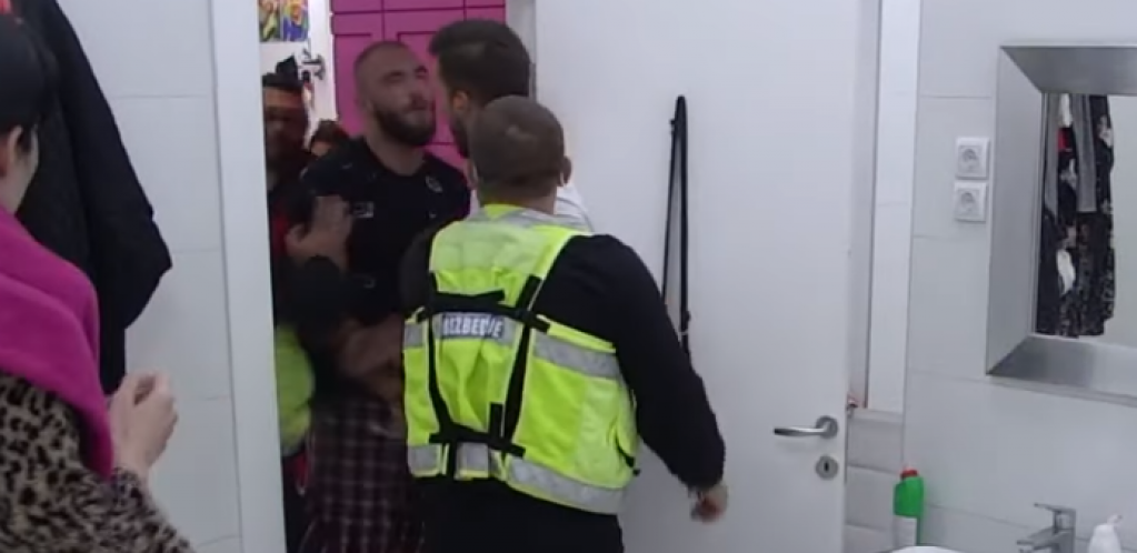 MENSUR SE ZALETEO NA MARKA! Haos u Zadruzi, Ajdaršapić pljunuo cimera, obezbeđenje momentalno uletelo!