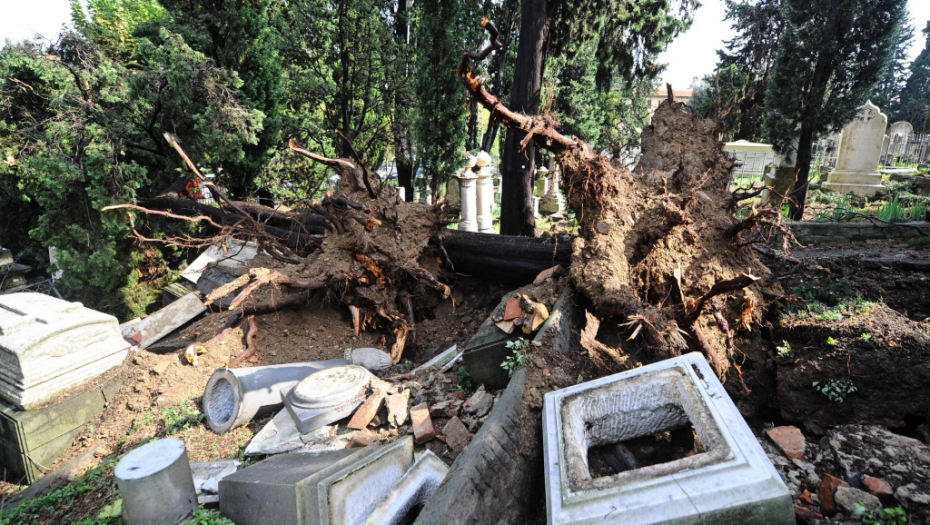 SEDAM TORNADA POGODILO ITALIJU Nezapamćena katastrofa u jednom danu (FOTO/VIDEO)