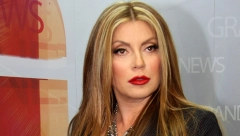 NEKADA JE IZGLEDALA KAO PAMELA! Indira stala u odbranu prirodnog izgleda, sve žene joj se dive zbog ovoga!