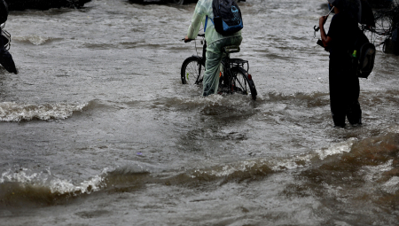 KATASTROFA U INDIJI Strašne nepogode odnele najmanje 50 života