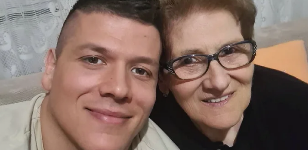 SLOBA SE NE ODVAJA OD MAJKE Radanović otišao u Zrenjanjanin i ne napušta kuću!