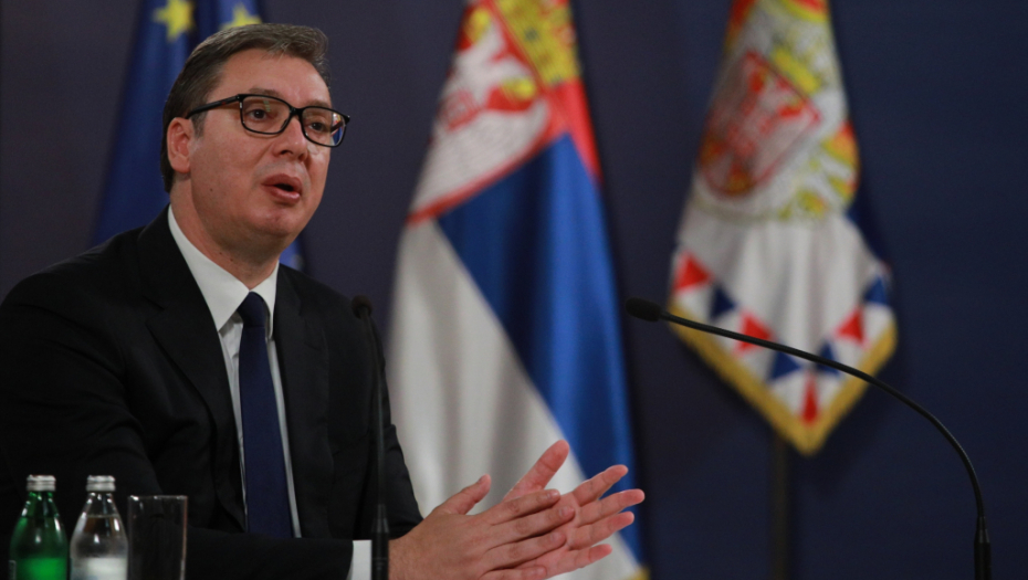 TAČNO U 21H SRBIJA ĆE ČUTI ISTINU Predsednik odgovara na napade