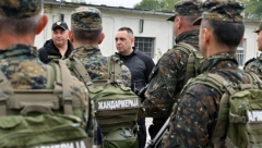 ŽANDARMERIJA SPREMNA DA IZVRŠI SVAKI ZADATAK Ministar Vulin obišao odred u Kraljevu i utvrdio spremnost za zadatke