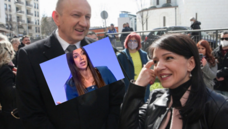 ŠOVINISTIČKI I SRAMAN NAPAD ĐILASA I MARINIKE Pokušali da ponize mladu poslanicu Nevenu Đurić (FOTO)