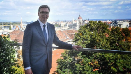 PREDSEDNIK VUČIĆ NA NEOBIČNOJ LOKACIJI Pogled puca na nešto od čega će vam zastati dah