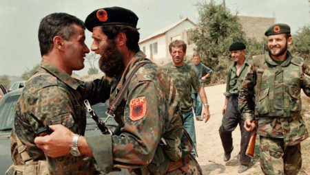 SRBIJA IZBEGLA VELIKU ZAMKU BRISELA Kurtijeva banda htela odštetu i za žrtve OVK?