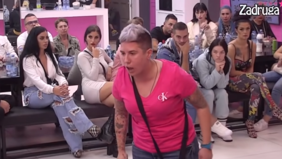 MATORA PRIZNALA AFERU SA TIJANOM AJFON! Jovana zadrugarki do detalja prepiričala vrelu akciju sa starletom