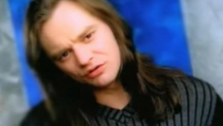 BIO JE U VEZI SA OBE SVOJE PEVAČICE! Napustile su grupu i nastavile sa solo karijerom