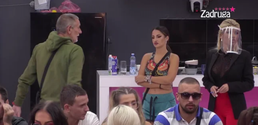MAJA JE ZA TEBE NIKO I NIŠTA! Lepi Mića stao na Sandrinu stranu, a evo šta je Mensur imao da joj poruči!