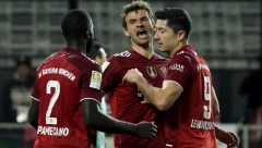 GRABI KA LEGENDI Miler ponovo pomerio granicu, preskočio slavnog napadača