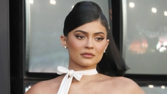 UDALA SE KAJLI DŽENER! Venčanje obavljeno u tajnosti, a kada vidite papreno skup dijamant na njenoj ruci pašće vam vilica!