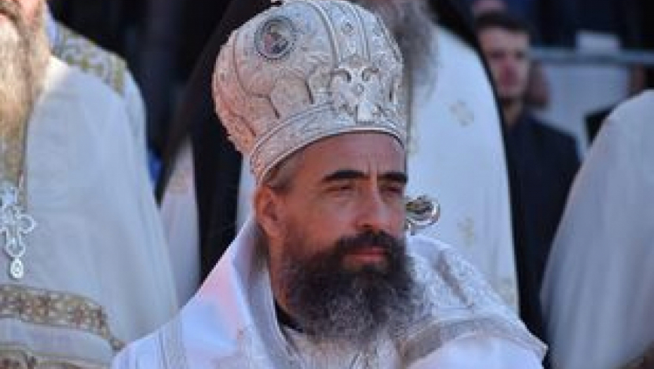 DA SE NAJEŽIŠ! Snažne reči Metodija nakon ustoličenja odzvanjaju Crnom Gorom
