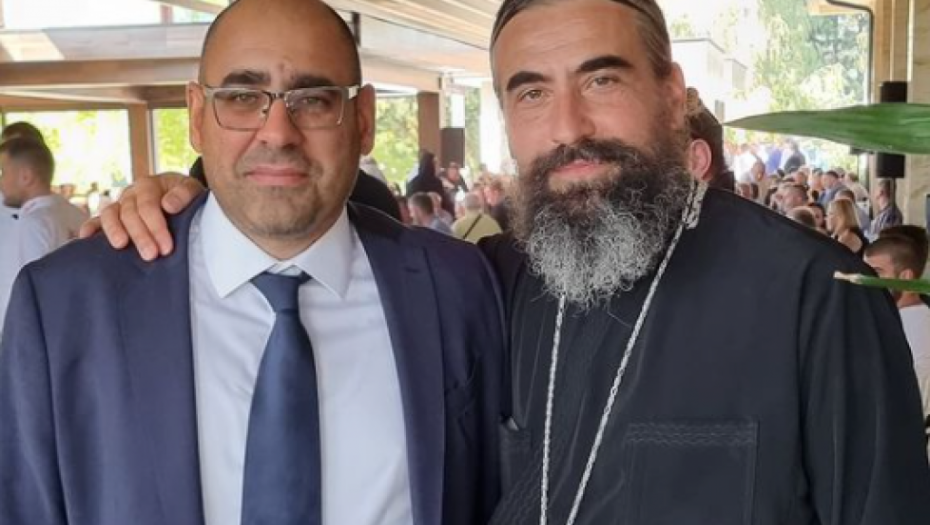 DOSTOJAN! Đuka na ustoličenju episkopa Metodija, uz svoj narod!