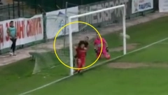 HOROR SCENA U SUPERLIGI! Fudbaler Radničkog umalo nastradao, cela Evropa priča o ovom detalju! (VIDEO)