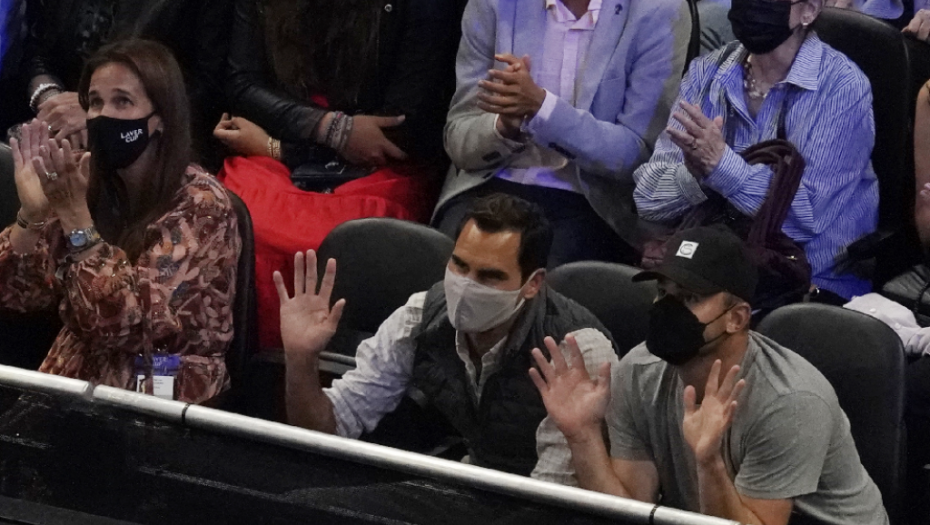 PARA NA PARU IDE! Evo kako je Federer zaradio 300 miliona dolara!