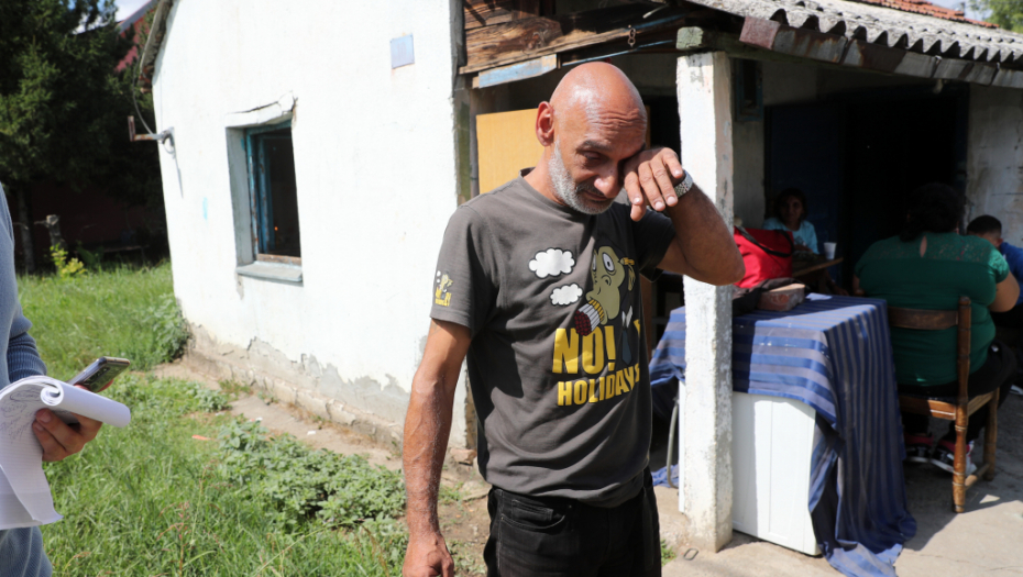 IVAN JE SLETEO SA PUTA, A ONDA JE NASTRADALA SLAĐANA (17) Vrištale su i molile ga da uspori, a njega nije bilo briga