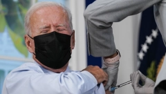 DVA DOBRA DRUGA Bajden zabrinut za Klintona: Broj belih krvnih zrnaca mu opada
