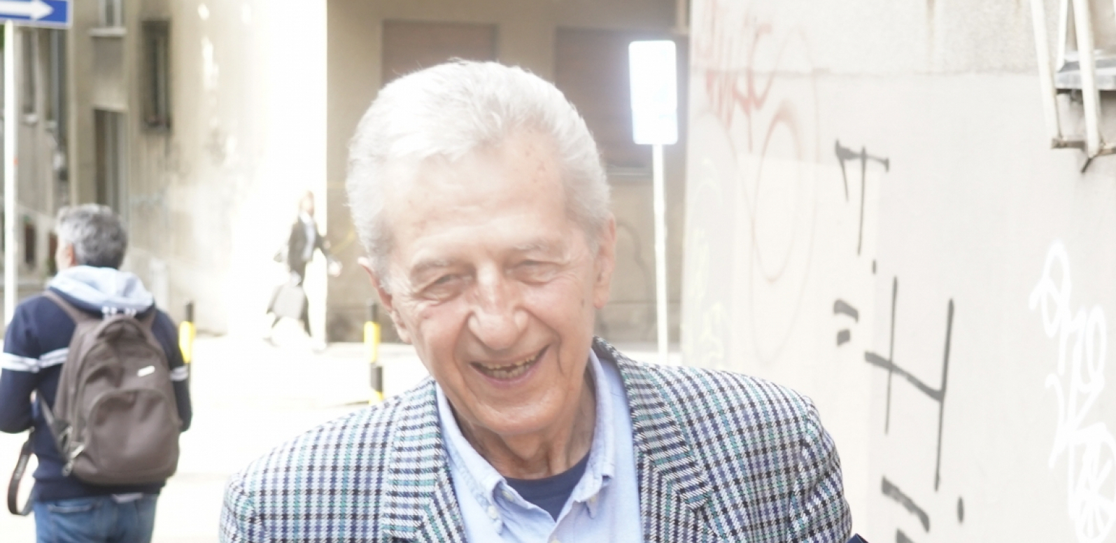 OVO JE SUPRUGA MIROSLAVA ILIĆA! Pevač je sa njom u ljubavi već pola veka, a ovakvo mišljenje komšije imaju o njima!