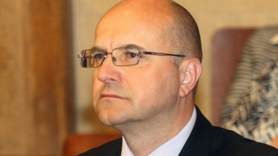 Boro, obiđi malo!