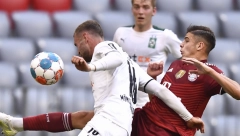 SRBIJA IMA ČUDO OD FUDBALERA! Igra za Bajern, odabrao je "orlove", a sada je na jednom meču dao četiri gola!