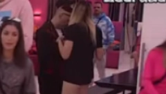 STEFAN KARIĆ I MIA UHVAĆENI NA DELU Janjuš pokušao da ih ,,pokrije" ali kamere sve zabeležile