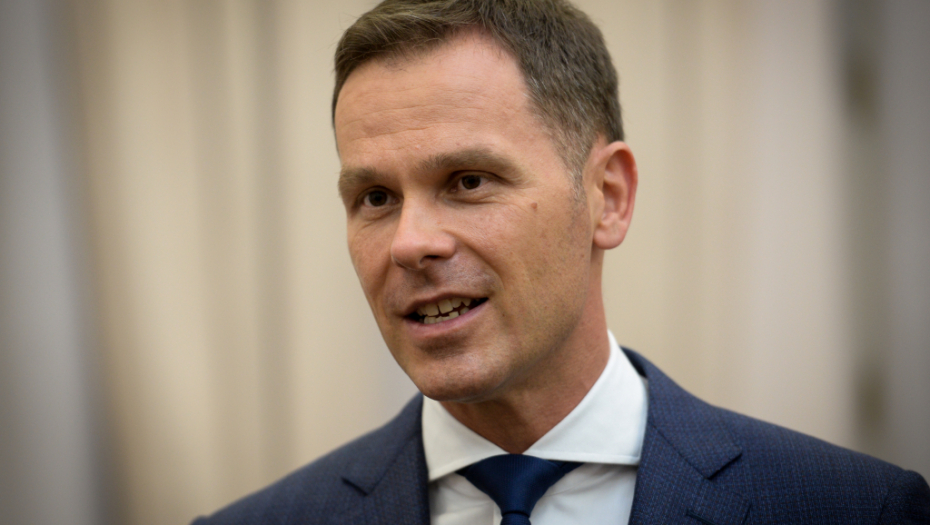 MALI ČESTITAO 14. ROĐENDAN ALO! REDAKCIJI Čitam vas redovno