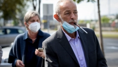 MORAŠ DA BUDEŠ KU**A! Mika Aleksić terao devojčice u svojoj školi na bizarnu igru