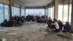 MIGRANTI SE SKRIVALI U STROGOM CENTRU Čak 82 osobe izmeštene u prihvatni smeštaj