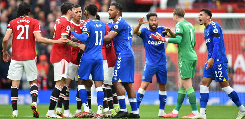 SPREMA SE NOVI OTKAZ U PREMIJER LIGI! Navijači bi da mu vide leđa, ali on se ne plaši za posao!