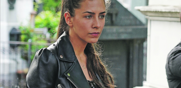 GLUMICA SE RAZGOLITILA! Osvanula golišava slika Ivane Dudić (FOTO)