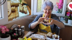 NEODOLJIVA POSLASTICA MEKANA KAO PENA: Fantastičan kolač sa biskvitom koji će vas oduševiti!