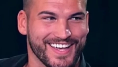 MAZILI SE PRED SVIMA, A ONDA JE PAO I POLJUBAC Marko Osmakčić zaveo još jednu zadrugarku, niko nije očekivao da će se ovo desiti