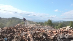 KAMEN BI ZAPLAKAO Radovanovići gradili ciglu po ciglu, vatrena stihija im je progutala dom, ali to nije kraj njihovim mukama (FOTO)