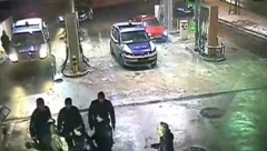 POGINULI OD PETARDE Dva mladića stradala su od eksplozije, u nesrećama kod Beča i Bona