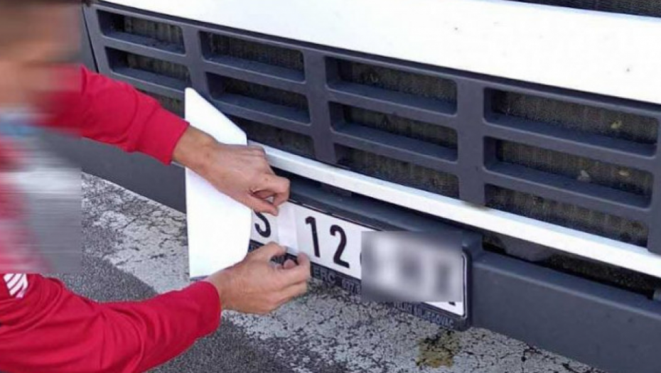 PAPRENA KAZNA ZA PRLJAVE TABLICE Evo koliko ćete platiti, a u ovim situacijama morate zatražiti i novu