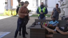 DOŠAO SI IZ PI*KE MATERINE, JA SAM OVDE ROĐEN Skandalozno ponašanje Stefana prema Filipu Caru, javnost traži momentalnu kaznu!