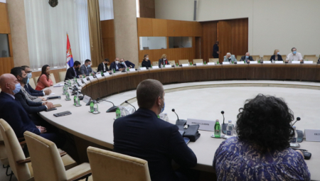 HITNA SEDNICA KRIZNOG ŠTABA Novi soj sve blizi Srbiji!