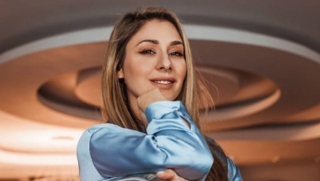 POGLED KAO U BAJCI Voditeljka Kristina Radenković uživa na zasluženom odmoru (FOTO)