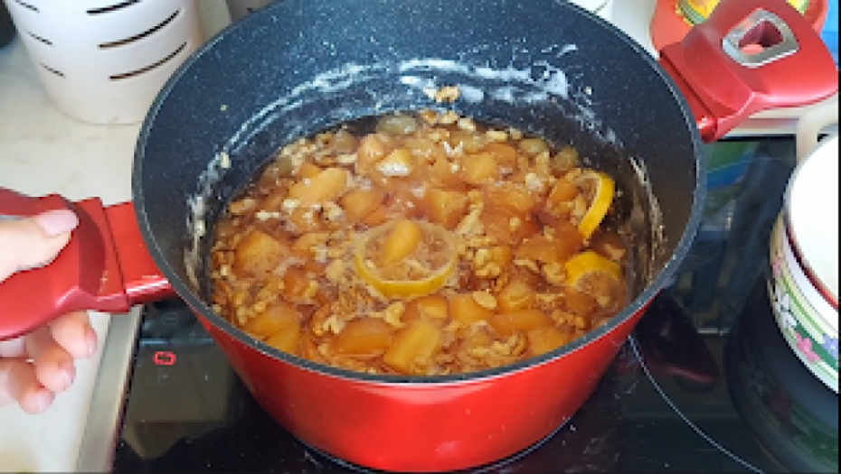 JAČA KRVNE SUDOVE I REGULIŠE PROBAVU Ova vočka je odlična za srce i za gubitak kilograma