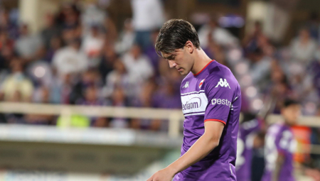 OZBILJNO SHVAĆENE PRETNJE NAVIJAČA! Policija dežura ispred doma Dušana Vlahovića!